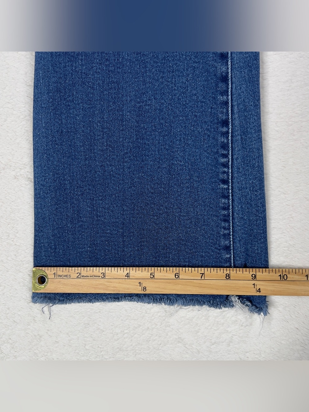 Mother The Weekender Fray Mid-Rise Flare Jeans Women's Size 29 Easy Does It - Picture 13 of 14
